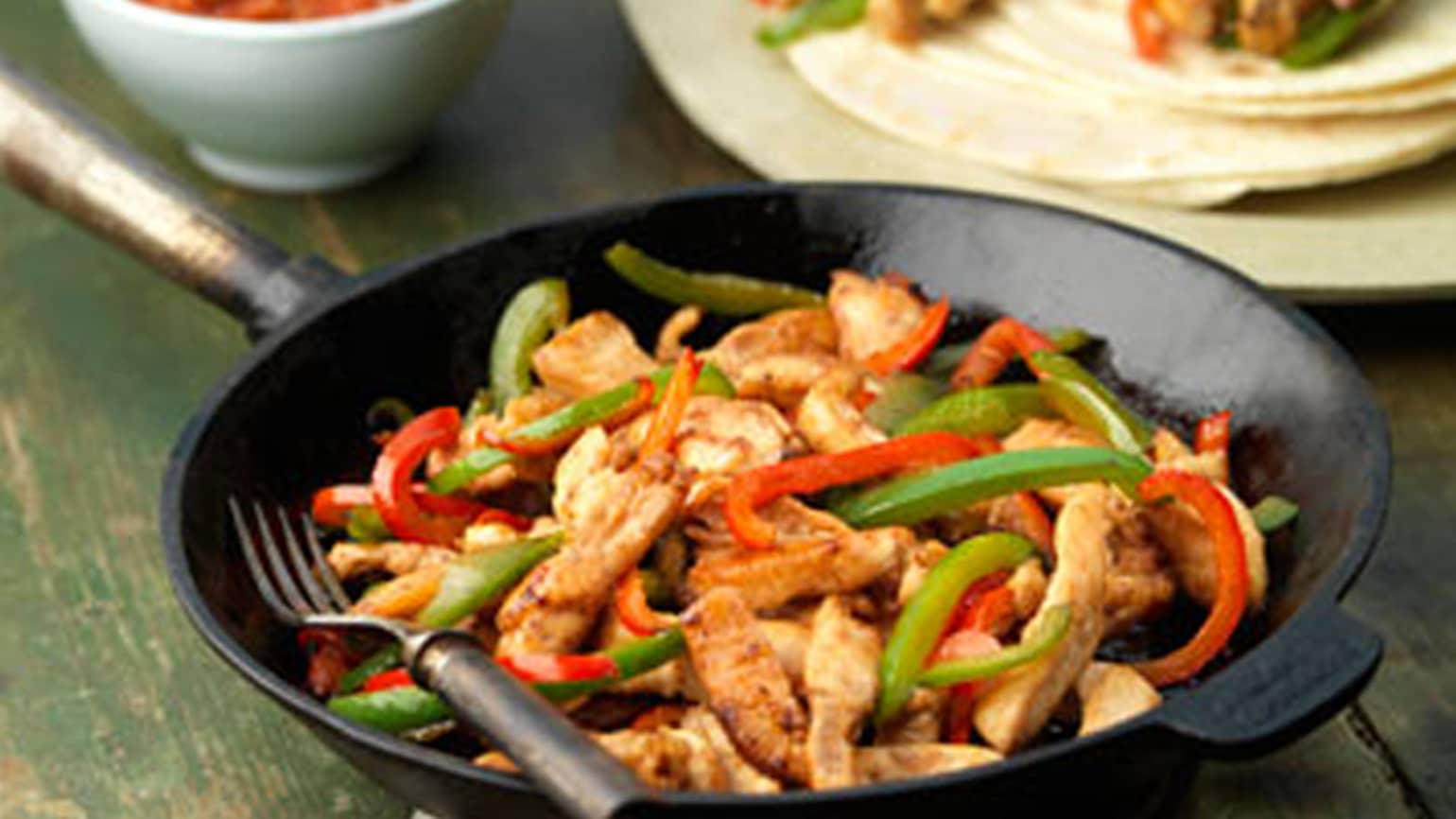 Fajitas au poulet farcies aux poivrons et aux oignons Old El Paso